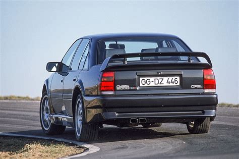 Opel Omega Evolution 500