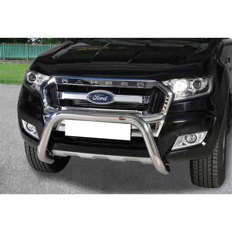 Ford Ranger con bull bar anteriore in acciaio inox