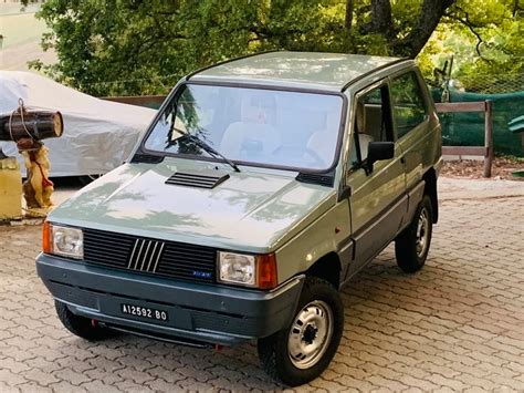 Icona del logo Fiat Panda 141