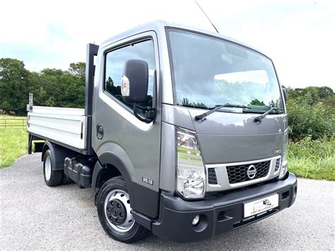 Nissan NT400 Cabstar in diverse configurazioni