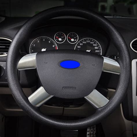 Volante Ford Focus 2005 con comandi