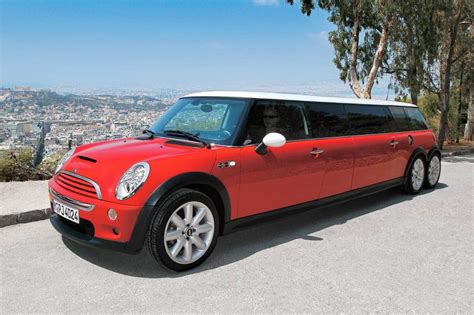 Mini XXL limousine con piscina integrata