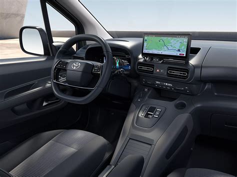 Interni spaziosi e modulabili della Toyota Proace City Verso