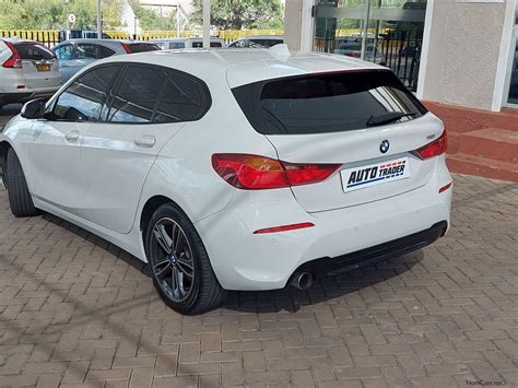 BMW 118i Msport interni illuminati