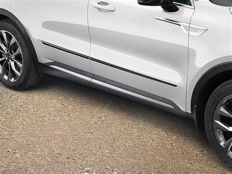 Catalogo di accessori per Kia Sorento, inclusi bullbar e pedane