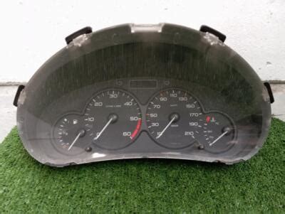 Quadro strumenti Peugeot 206 con spie accese