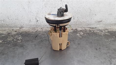 codice ricambio pompa benzina ford fiesta 2010