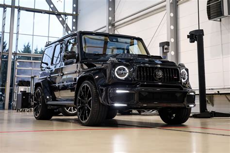 Brabus G V12 900 in azione