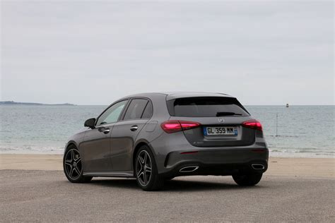 Mercedes A 180 in curva