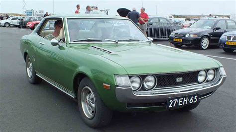 Immagine concettuale della possibile Toyota Celica a motore centrale