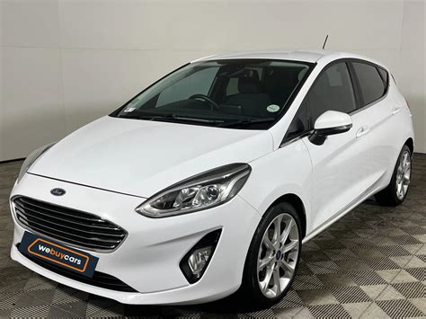 Ford Fiesta Titanium in primo piano