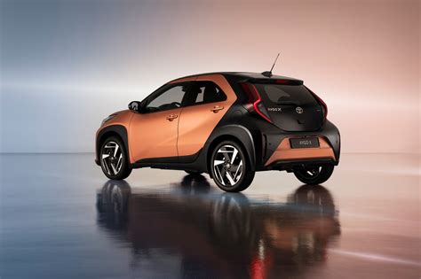 Infografica: Toyota Aygo X in curva