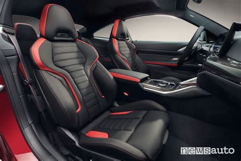 BMW Serie 4 Coupé e Cabrio sedili sportivi e volanti