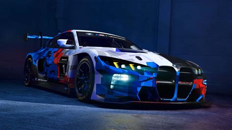 BMW M4 GT3 in azione su pista