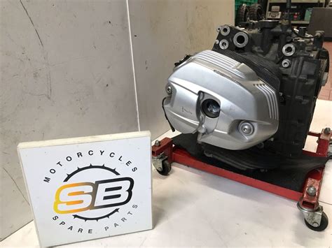 Motore boxer BMW R 1200 RT in evidenza