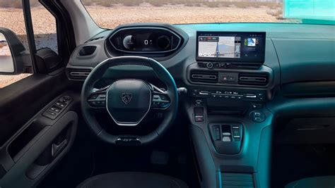 Schermata infotainment Peugeot Rifter