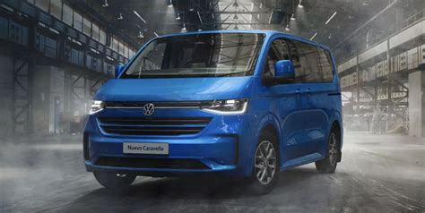Dettaglio del frontale del Volkswagen Caravelle con fari LED Matrix