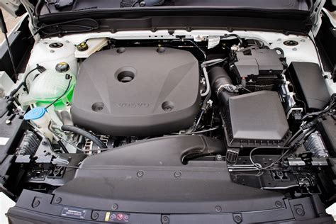 Panoramica del motore di una Volvo XC40