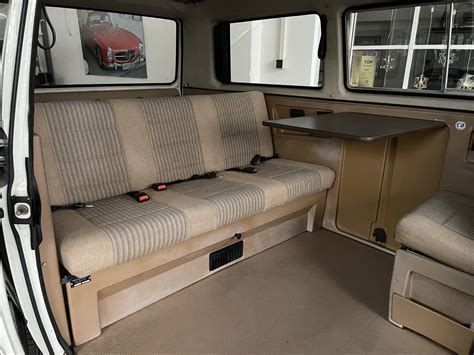Interni del Volkswagen Transporter T3 Multivan