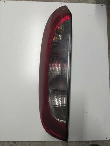 Esploso gruppo ottico posteriore Opel Corsa C