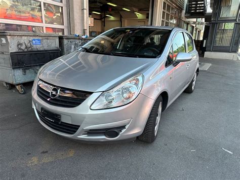 Prospetto frontale-laterale Opel Corsa D