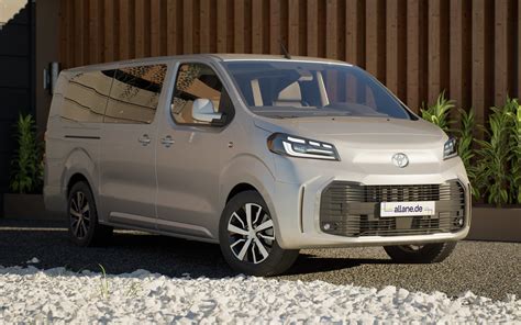 Toyota Proace Verso Lounge WAV in azione
