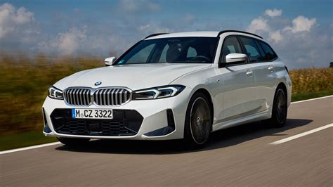 BMW Serie 3 Touring in strada