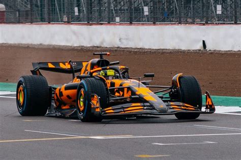 Formula 1 McLaren-Mercedes in pista