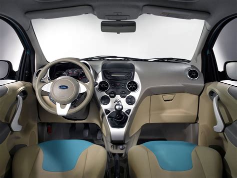 Interni di una Ford Ka con sistema MyKey