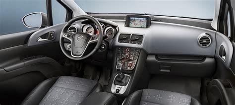 Opel Meriva B interni con FlexDoors