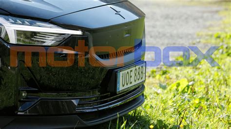 Dettaglio della calandra della Peugeot 508