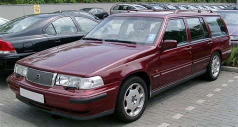 Volvo 960 station wagon posteriore