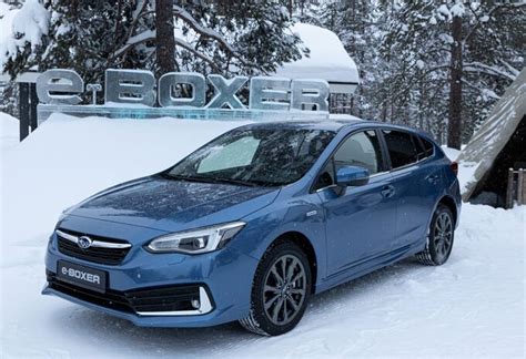 Subaru Impreza e-Boxer esterno
