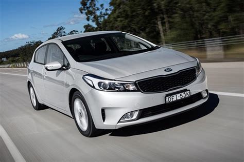 Kia Cerato 2016 exterior