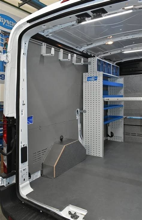 Esempio di allestimento interno di un Ford Transit
