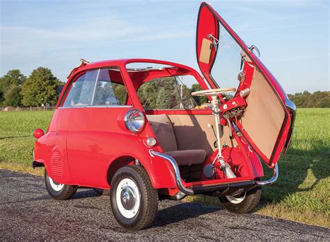 Interni BMW Isetta con volante