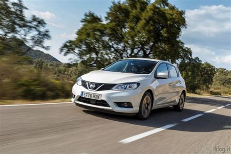 Nissan Pulsar 2014- su strada