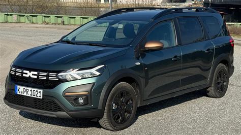 Dacia Jogger Hybrid 140