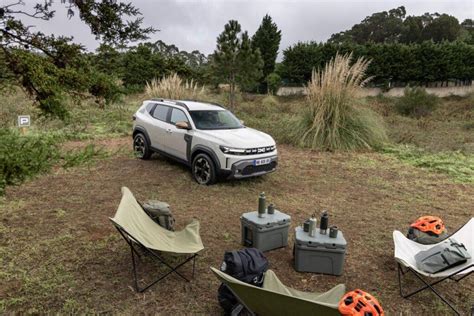 Dacia Duster allestimenti a confronto