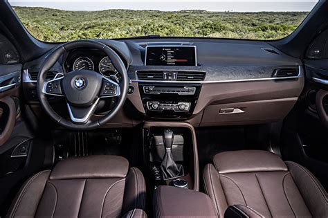 BMW X1 interni cruscotto