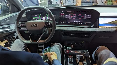 Interni Audi Q6 e-tron con Digital Stage