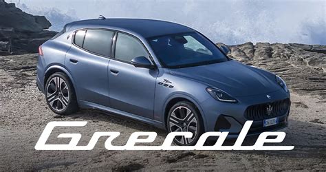 Immagine di una Maserati Grecale e una Mercedes GLC fianco a fianco