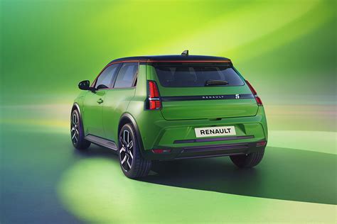 Renault 5 E-Tech Electric verde metallizzato