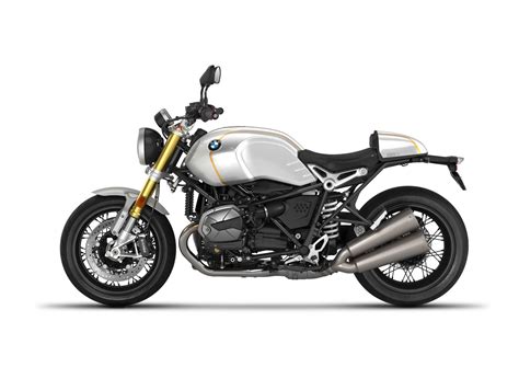 BMW R nineT Option 719 in primo piano