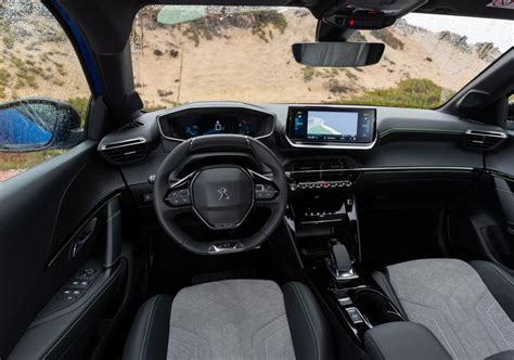 Interni Peugeot 208