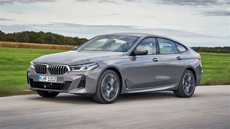Bagagliaio spazioso della BMW Serie 6 Gran Turismo con portellone aperto