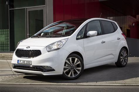 Kia Venga con famiglia