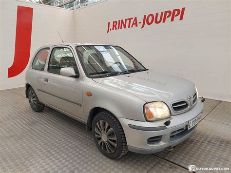 Interni Nissan Micra 2001