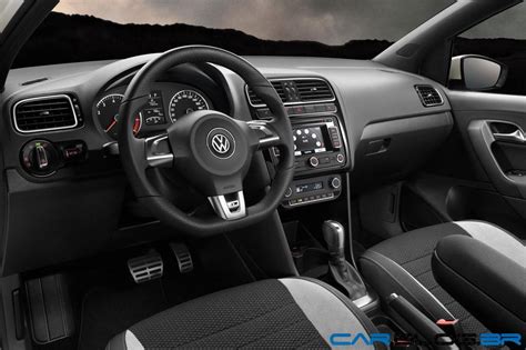 Dettaglio allestimento R-Line di una Volkswagen Polo