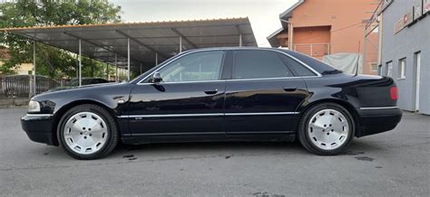 Audi A8 D2 profilo laterale con cerchi in lega